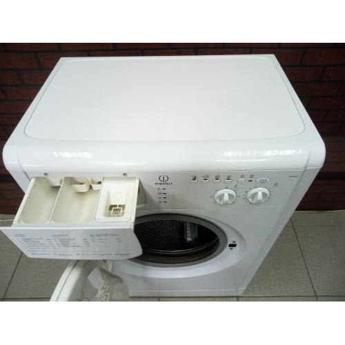 Стиральная машина Indesit 5кг (Арт:С22)